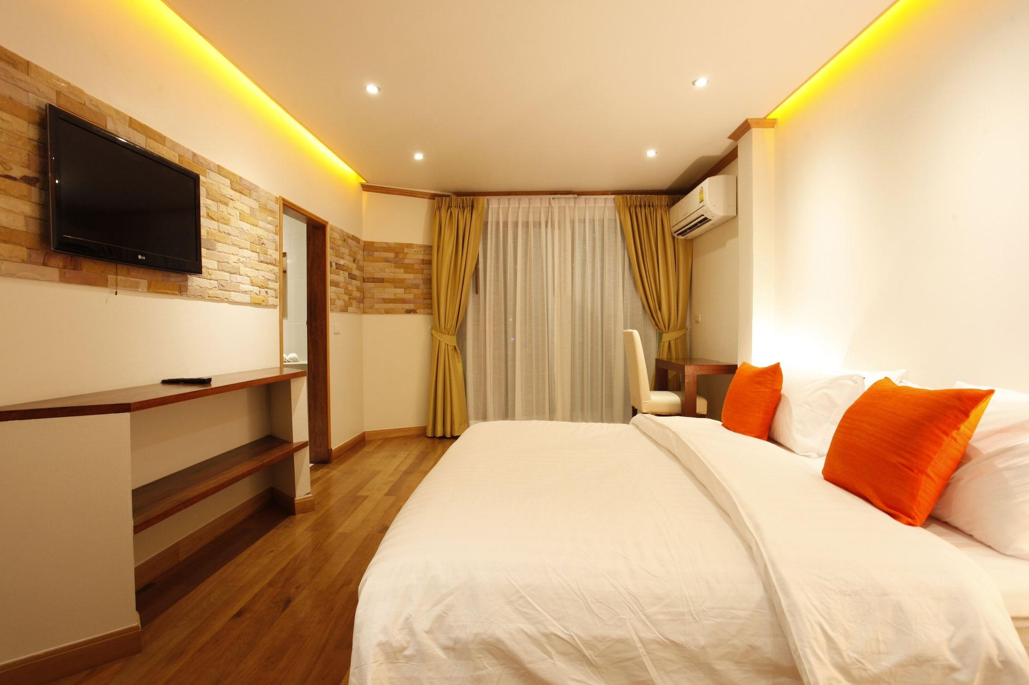 Casa Jip Guesthouse Patong Екстериор снимка