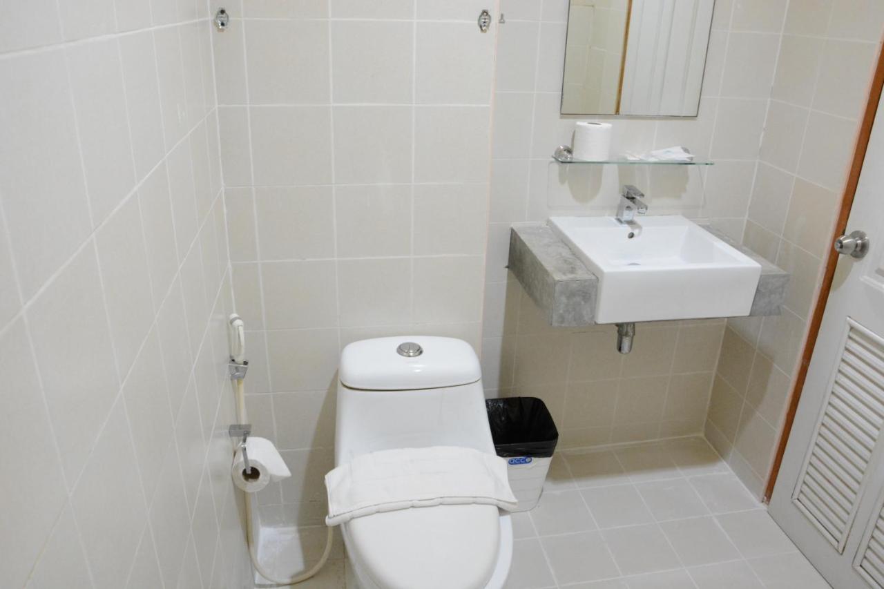 Casa Jip Guesthouse Patong Екстериор снимка