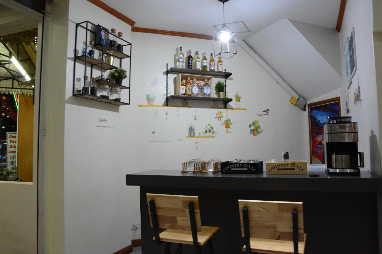 Casa Jip Guesthouse Patong Екстериор снимка