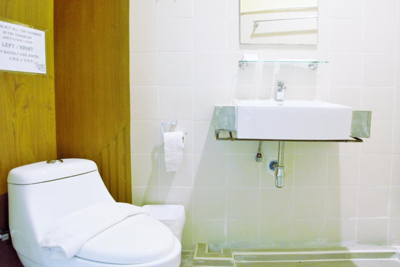 Casa Jip Guesthouse Patong Екстериор снимка